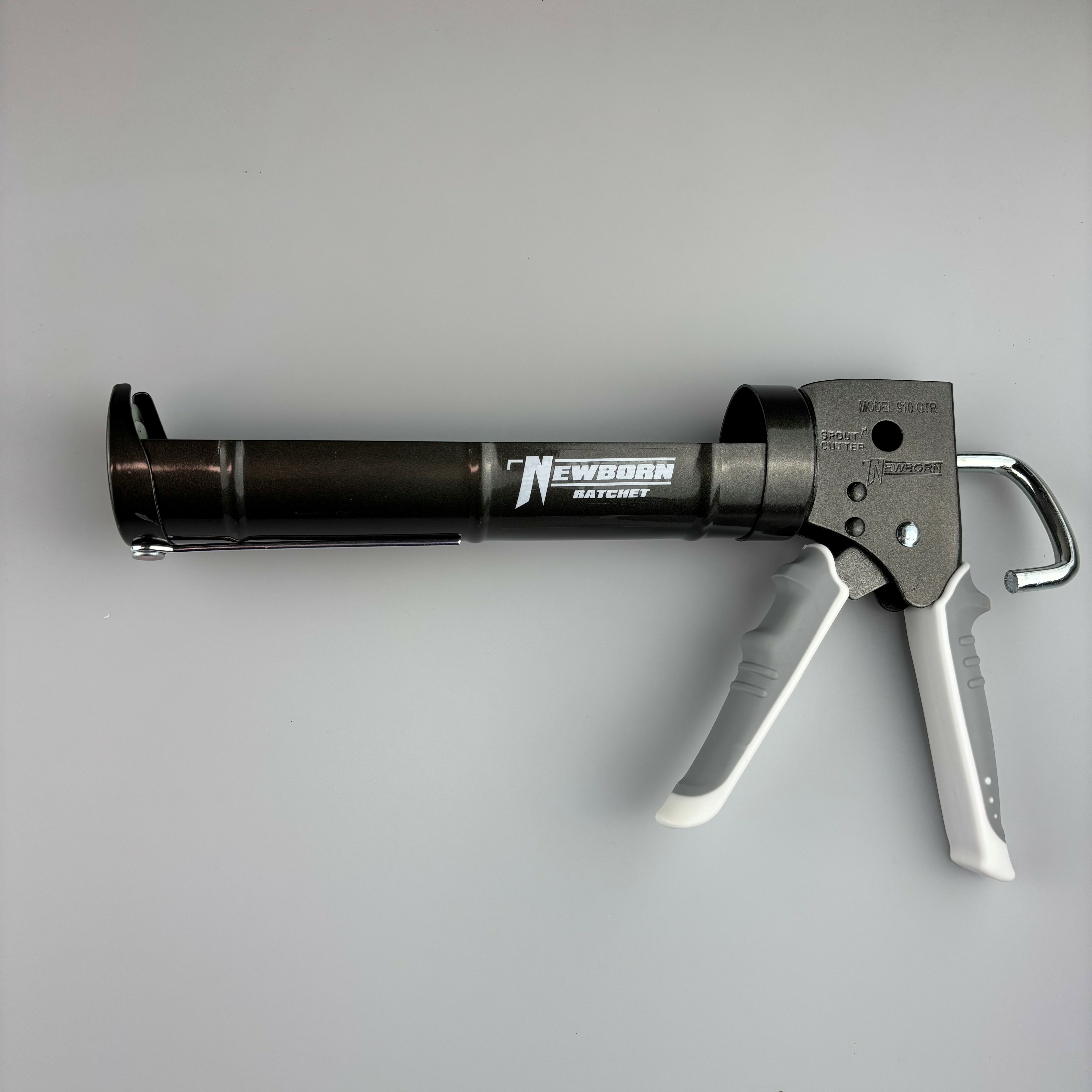 Caulking gun